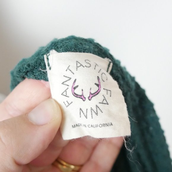 Fantastic Fawn Soft Forest Dark Green Waffle Knit Long Sleeve V Neck Top Large - Picture 10 of 10